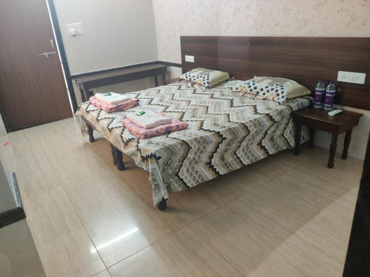 Goyal Bhawan Hotel Khātu Eksteriør billede