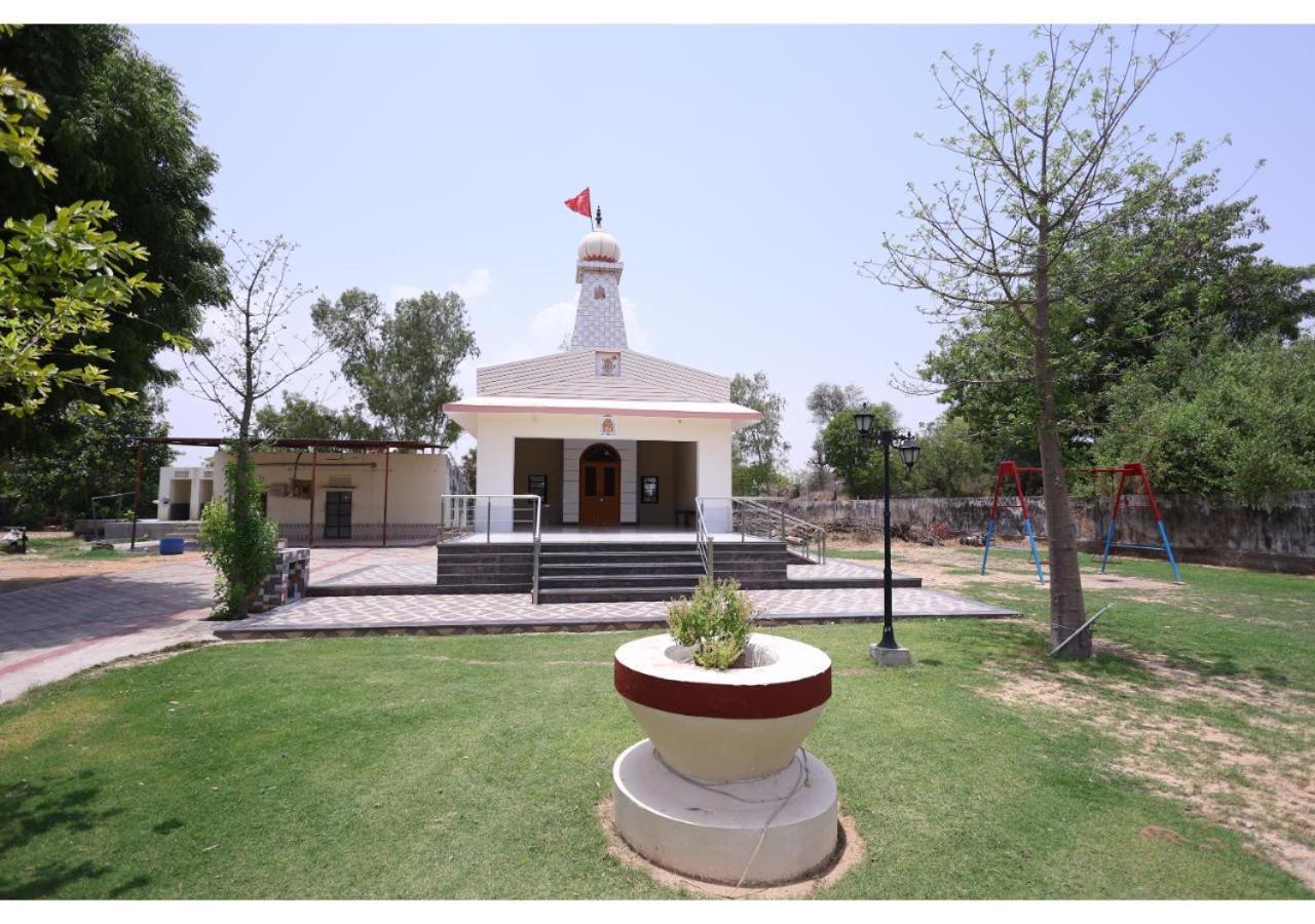 Goyal Bhawan Hotel Khātu Eksteriør billede