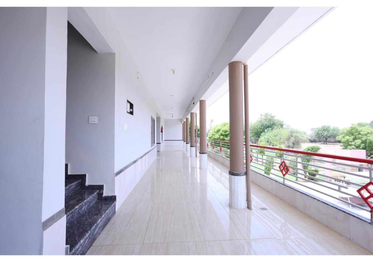 Goyal Bhawan Hotel Khātu Eksteriør billede