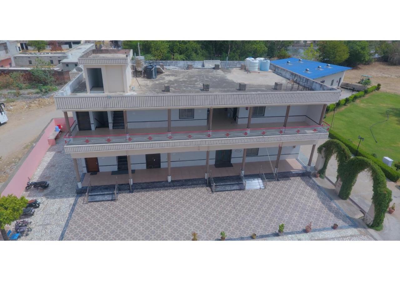 Goyal Bhawan Hotel Khātu Eksteriør billede